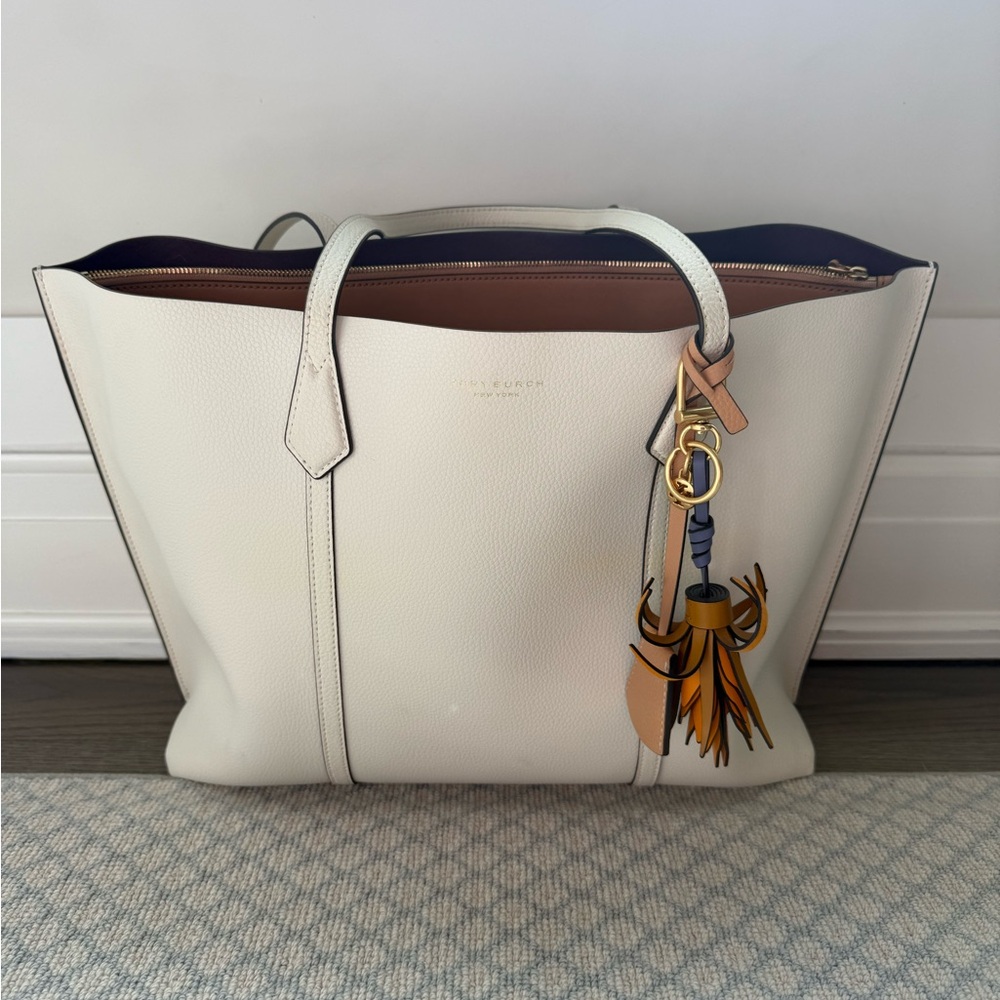 Tory Burch Perry Triple-Compartment Tote bag with tassel charm - new ivory